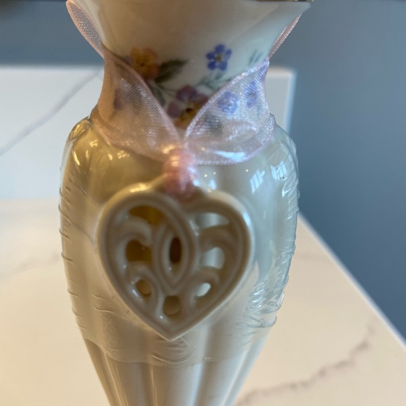 Lenox Mothers Day Vase Original Box Gold Rim Heart Charm Pink Bow Flowers 6.5” - Picture 2 of 10